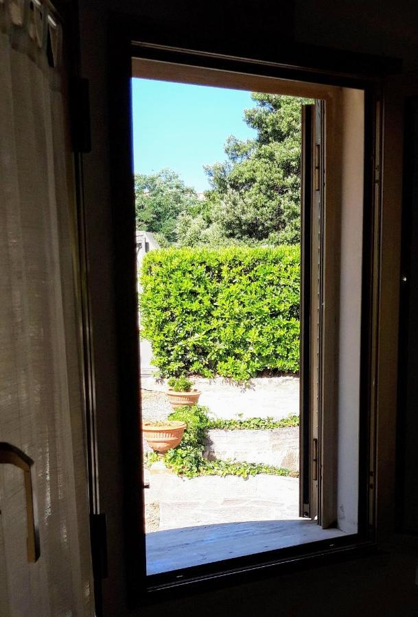 Room Garden Vada Exterior photo