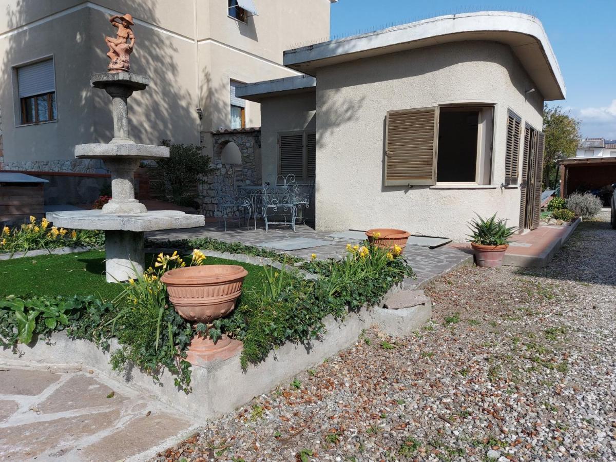 Room Garden Vada Exterior photo