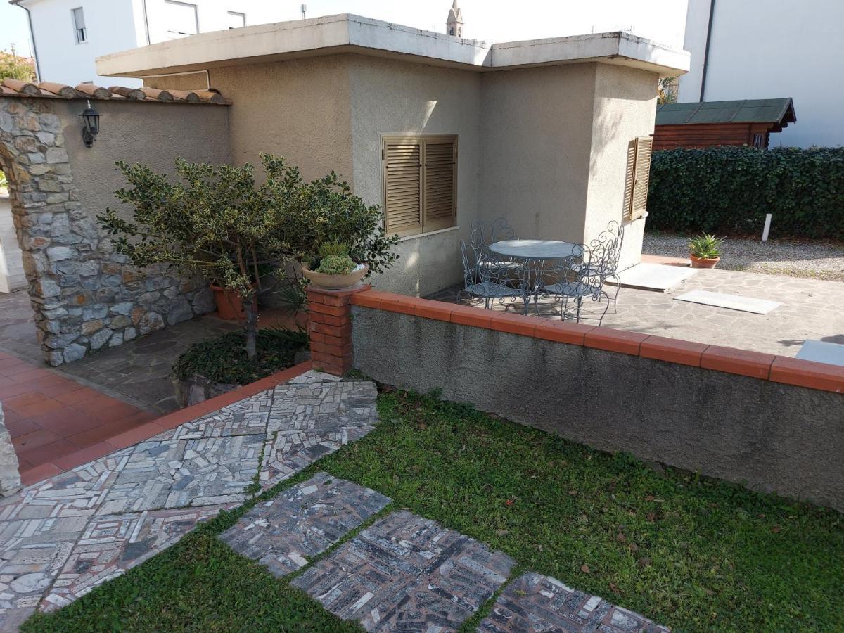 Room Garden Vada Exterior photo